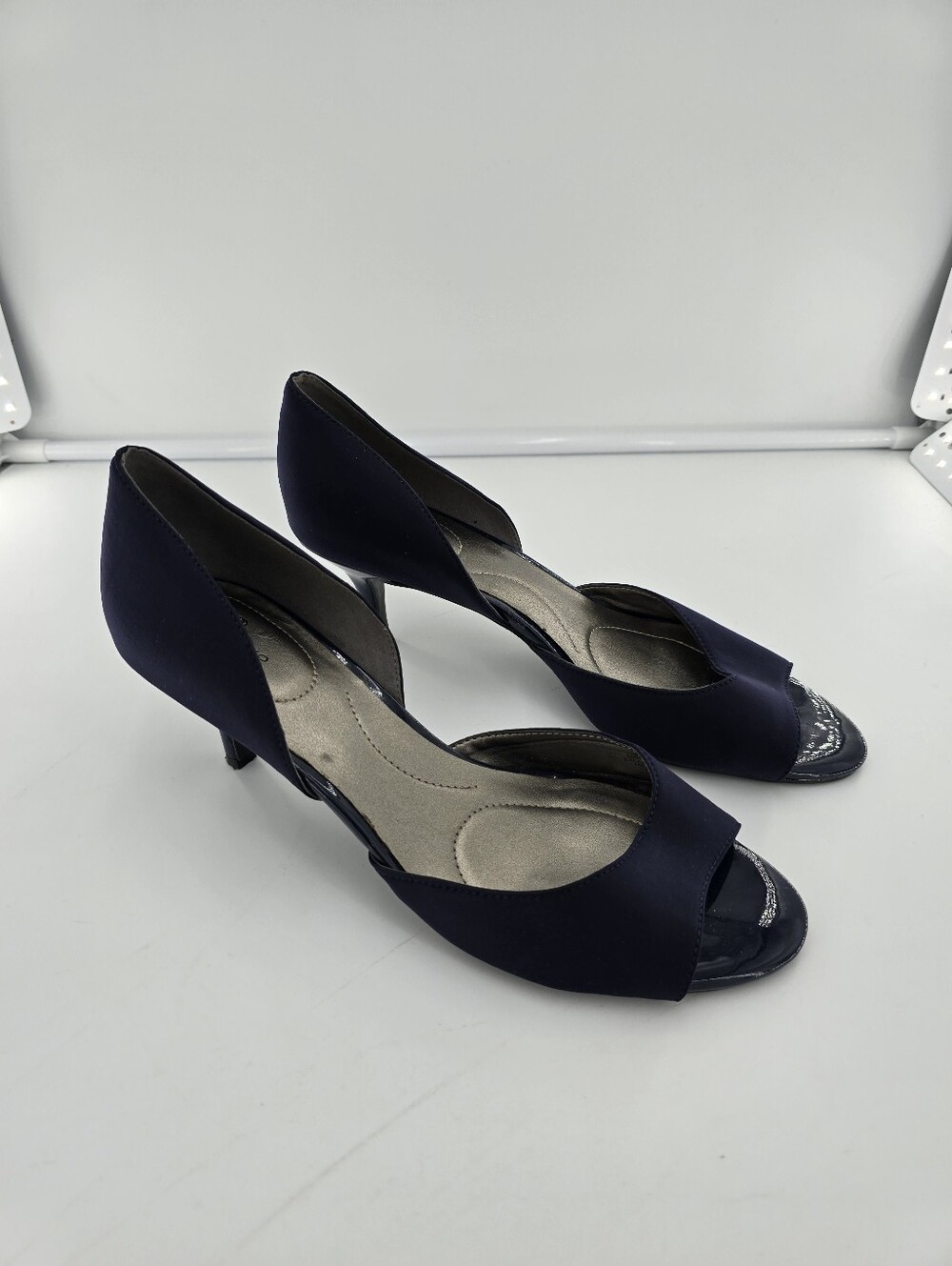 Bandalino Nubilla Women's Navy Open-Toe D'Orsay Heels